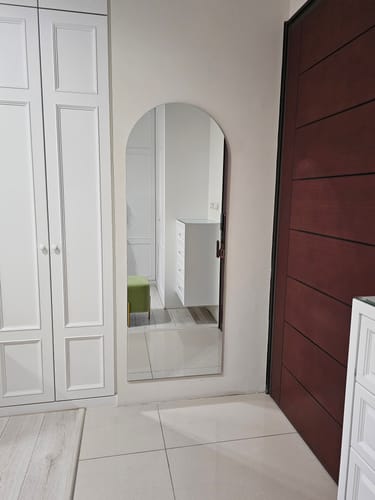 畹畇 review of 拱型無框穿衣鏡 壁掛/黏貼 image 1 out of 1