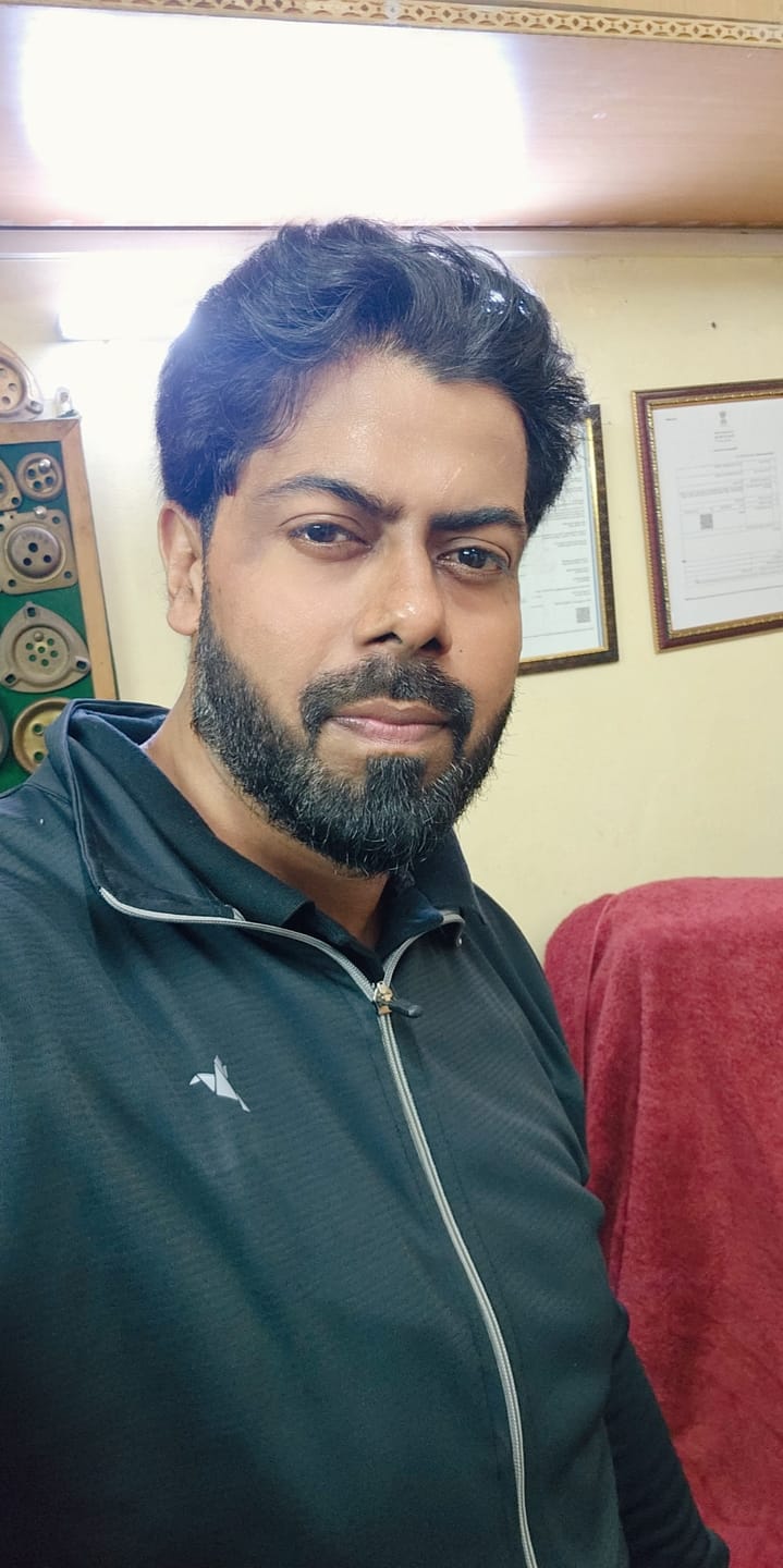 Customer photo review of Jet Black - Sunblock Jacket
