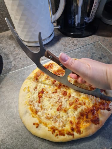 Customer photo review of Star Trek™ Bat'leth Pizza Cutter