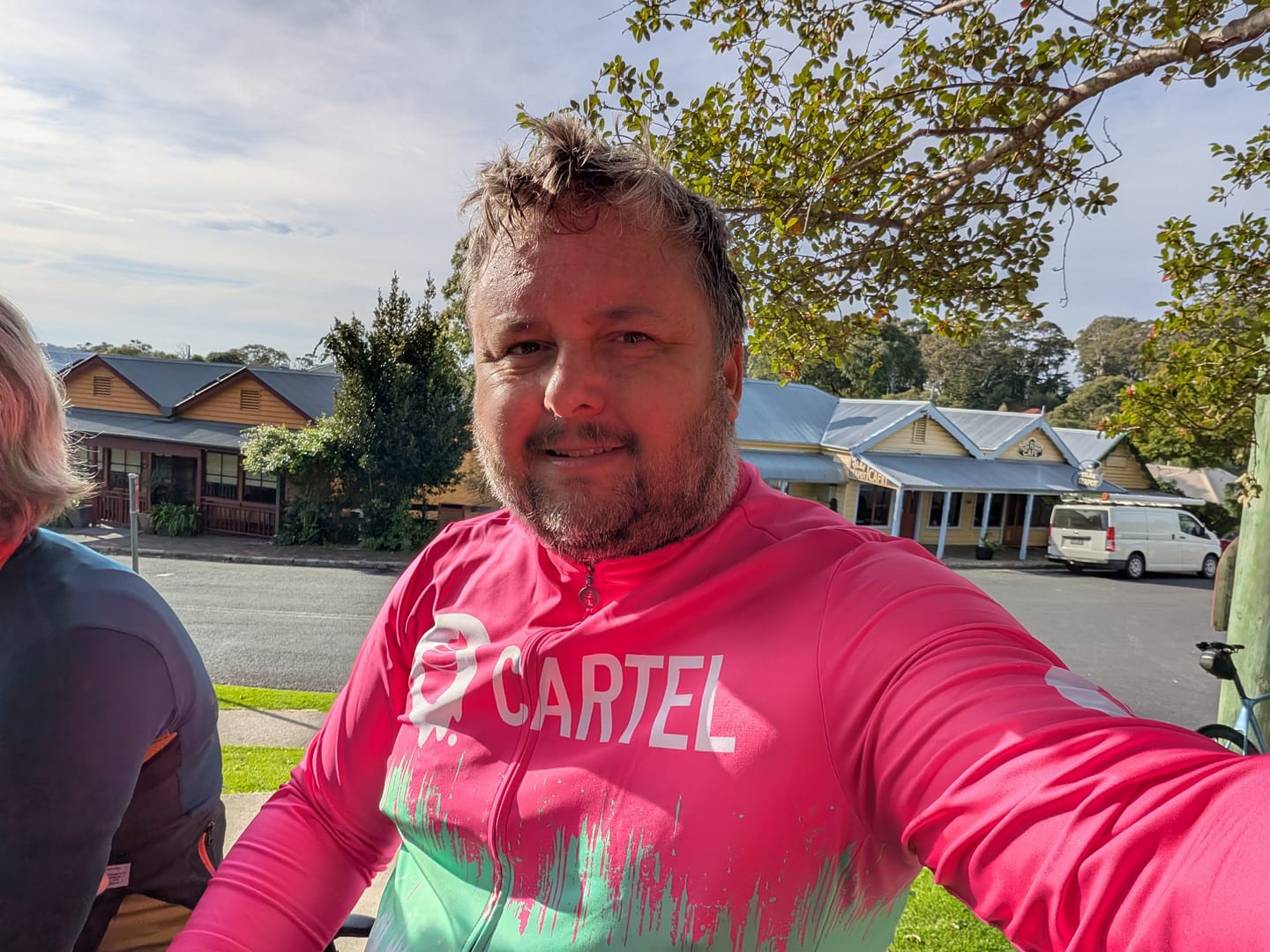 Customer photo review of Mens Batch of 2025 Fleece Jersey Pink