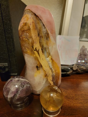 Customer photo review of Polished Hematoid Rose Quartz Freeform Gemstone, 2.9 lbs & 6.5” Tall #3301HR-003