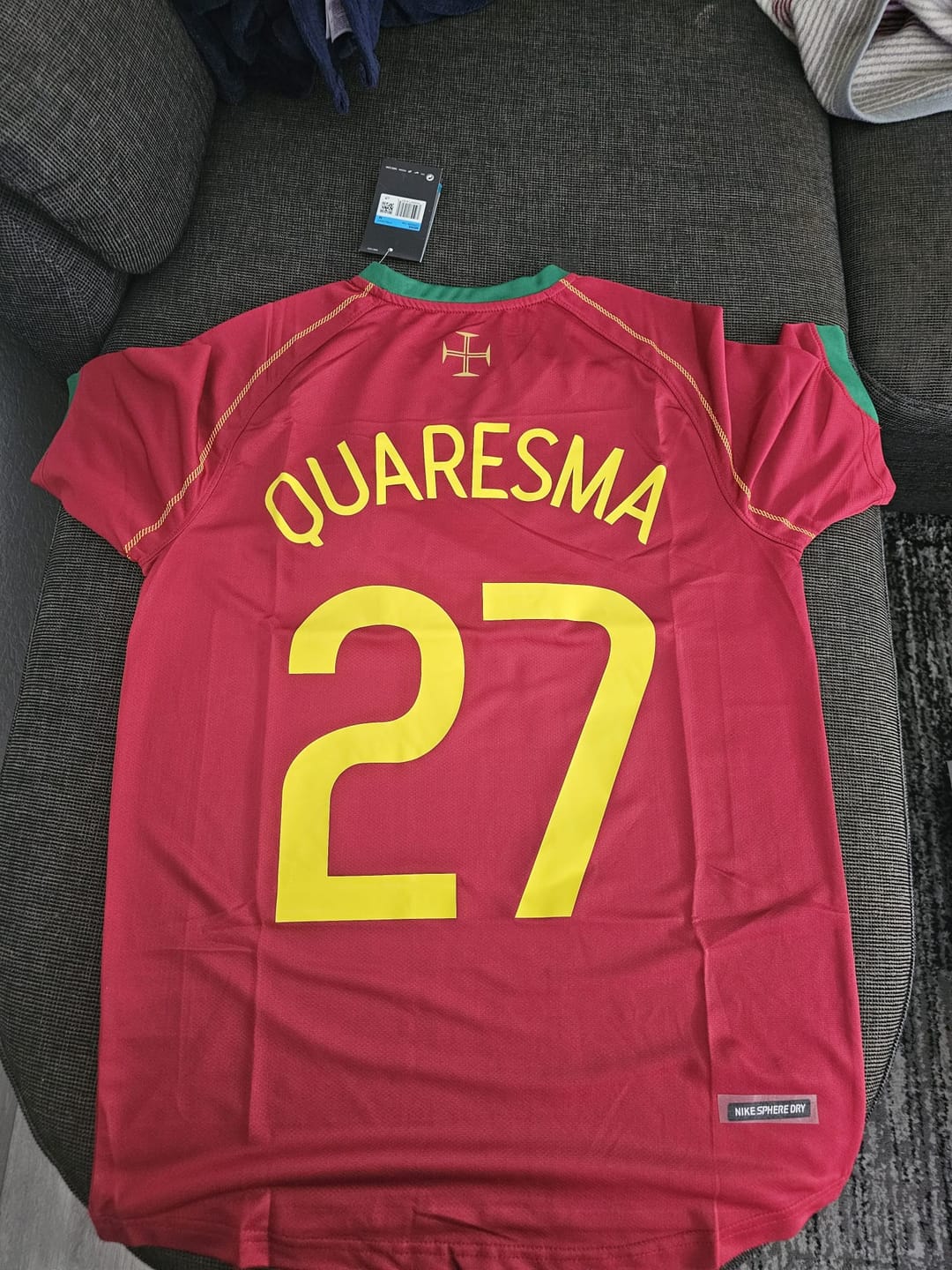Customer photo review of Ricardo Quaresma 27 – Portugal 2006 World Cup Retro Kit Jersey – | Trikot | Maillot Soccer Shirt