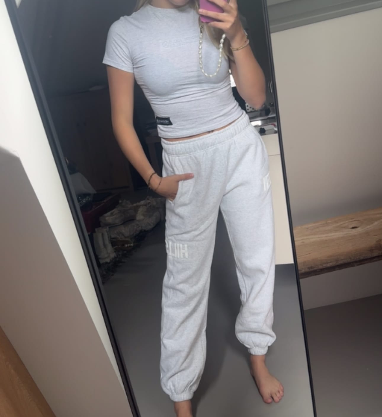 Avis client avec photo sur le PANTALON DE SPORT « GATED COMMUNITY » GRIS CLAIR