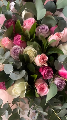 Customer photo review of Distinctly Dreamy Bouquet