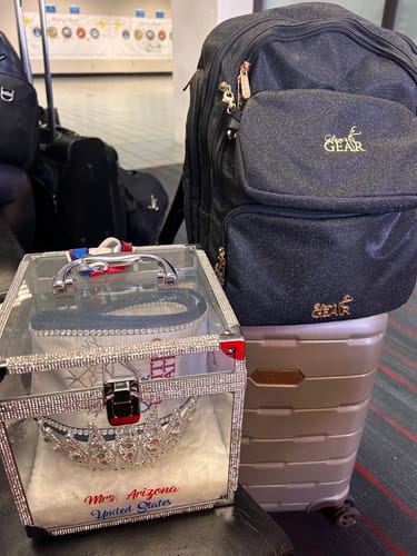 Customer photo review of Glam'r Gear Backpack