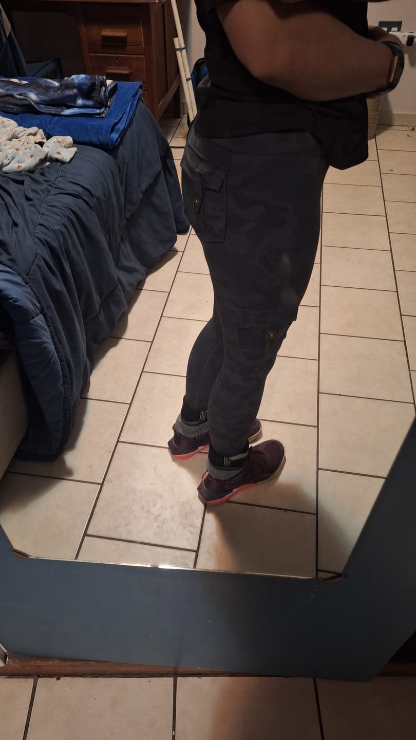 Customer photo review of Shapewear TNG Cargo Leggings -  Black Camo