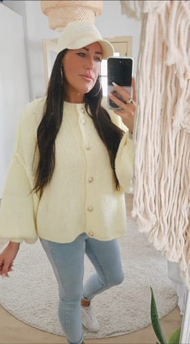 Customer photo review of Oversized Cardigan Short "CozyGlam"