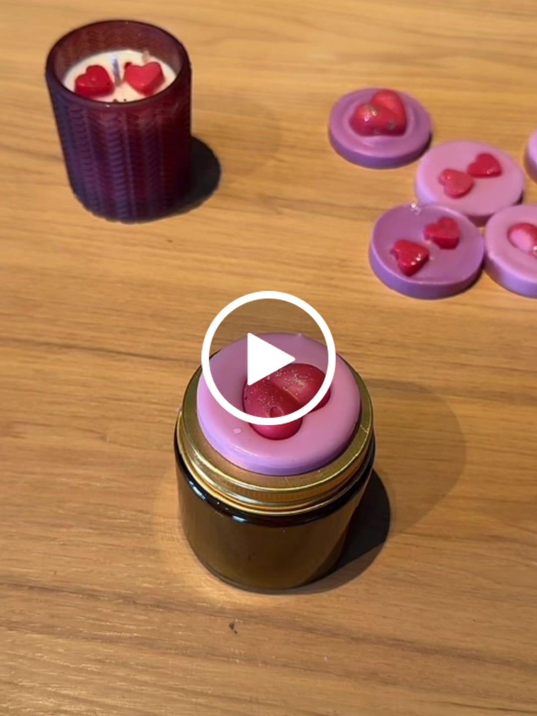 Customer video review of Tarro ámbar con tapa de 100 ml (Tapa negra o dorada)