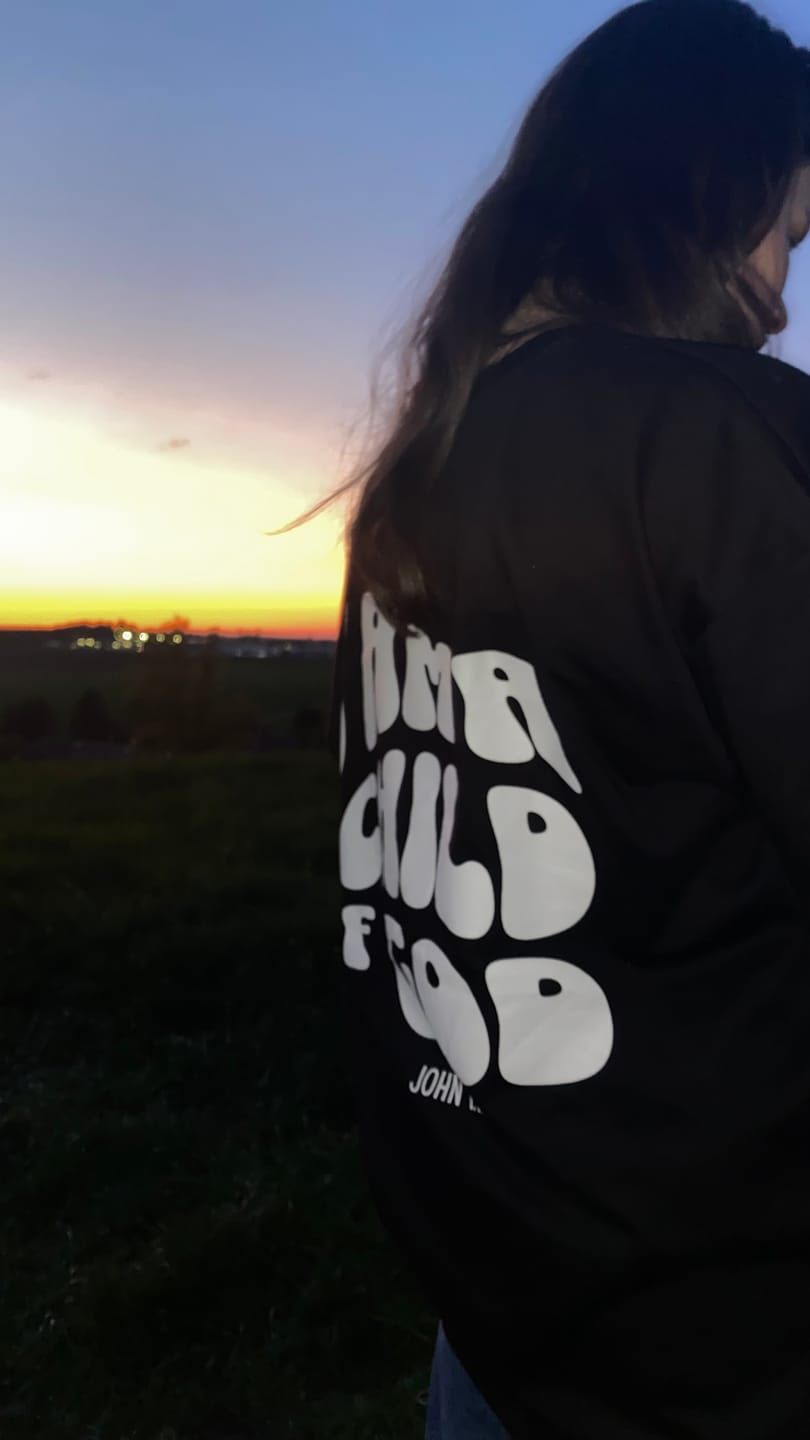 Customer photo review of CHILD | Oversized T-Shirt