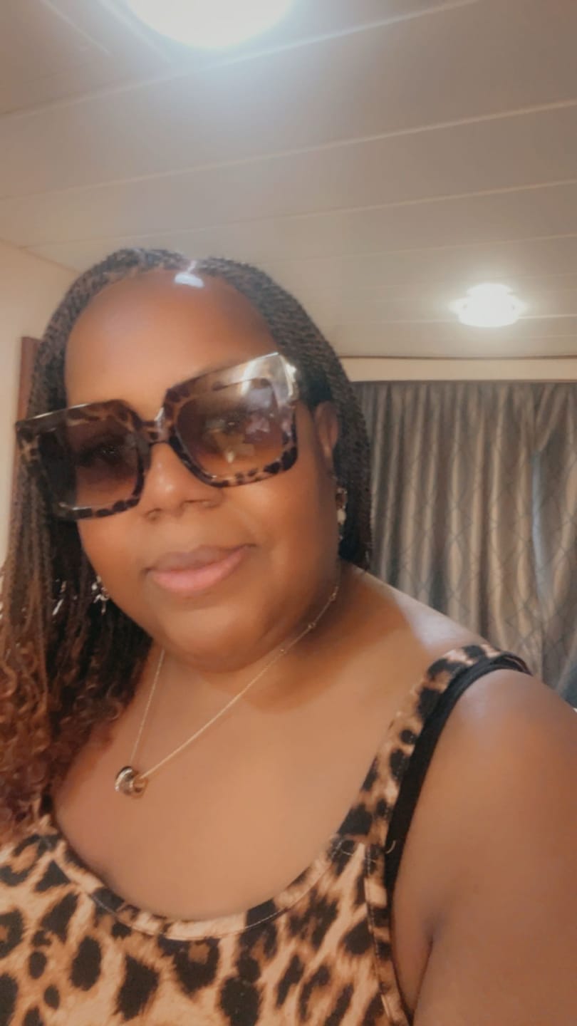 Customer photo review of Tina - Senegalese Mini Twist Braided Wig 14" Full Hand-tied Swiss HD Lace With Curly Ends - Human Baby Hair
