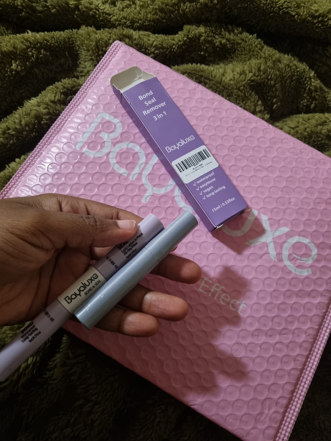 Customer photo review of 3-in-1 Lash Bond & Seal & Remover（Black Bond）