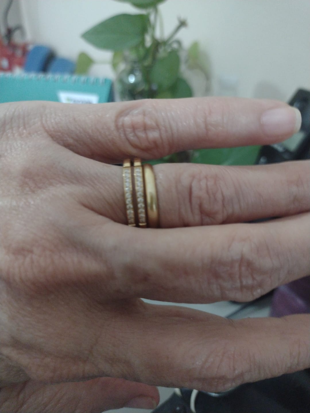 Customer photo review of Anel Duplo Camada Banhado em Ouro 18k