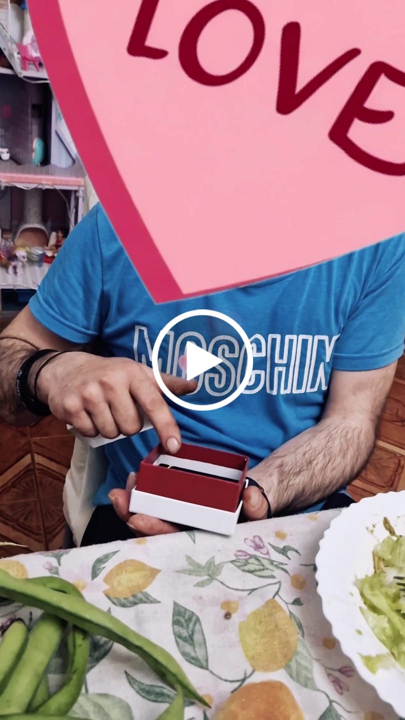 Customer video review of Collana foto personalizzata forma rettangolare