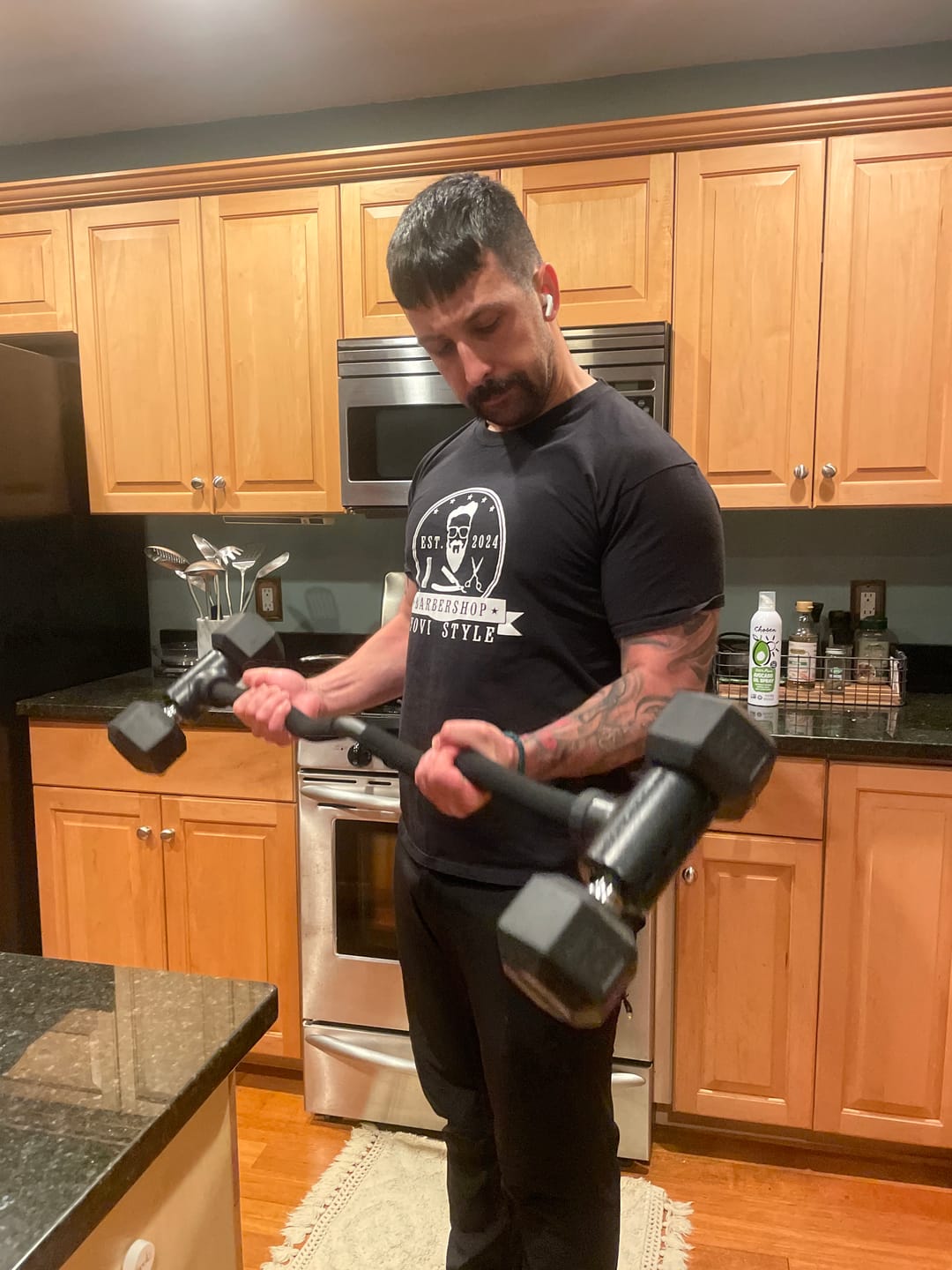 Customer photo review of Hyperbell EZ Curl Bar