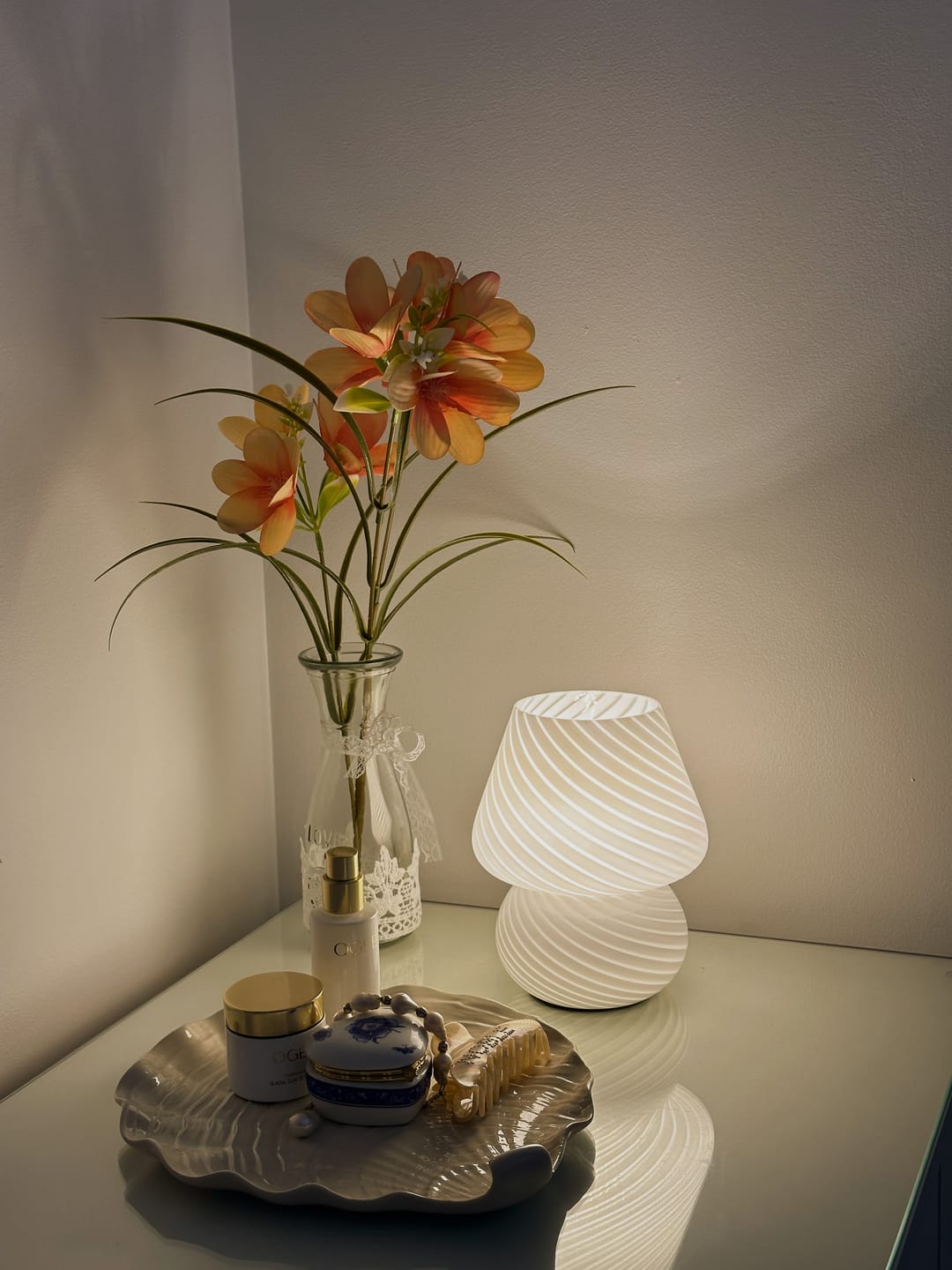 Customer photo review of Murano Mushroom Table Lamp