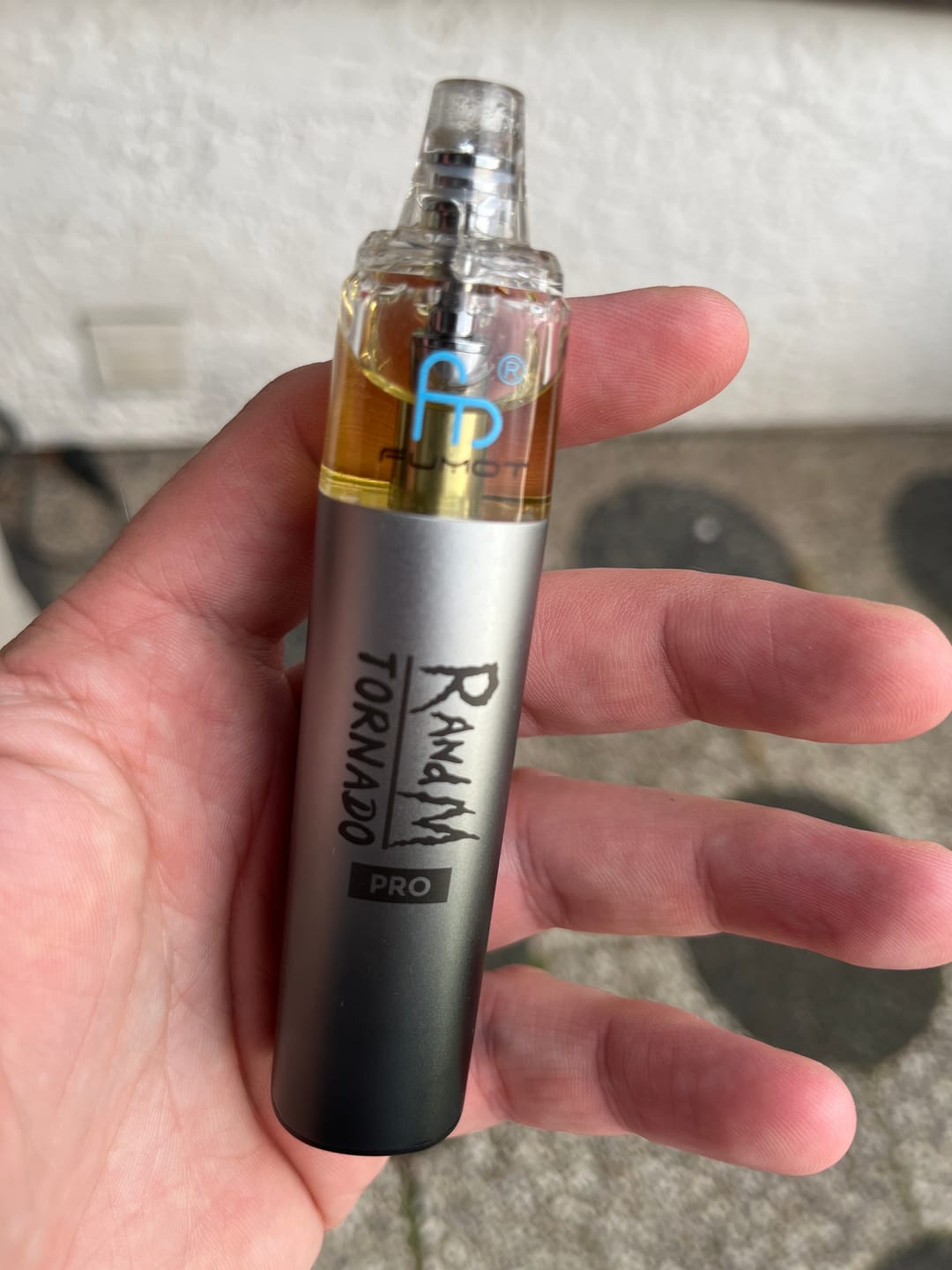 Customer photo review of Fumot RandM Tornado 7000 Liquid Lemon&Lime