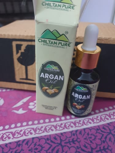 Customer photo review of Moroccan Argan Oil – Heals Skin Infection, Protects Skin & Hair from UV Rays