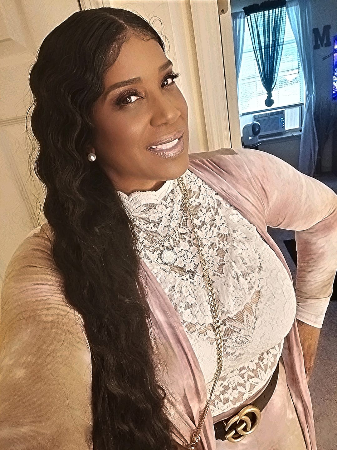 Customer photo review of Sensationnel Vice HD Lace Front Wig - VICE UNIT 6