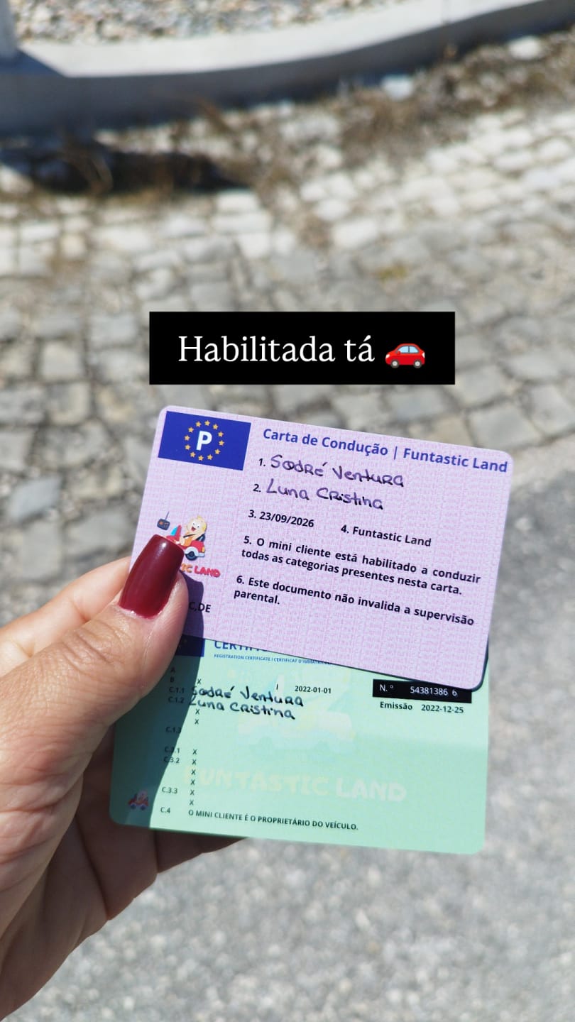 Customer photo review of Carta de Condução & Certificado de Matricula