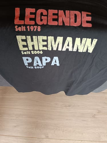 Customer photo review of Legende, Ehemann, Papa und Opa - Personalisiertes T-Shirt für Papa und Opa
