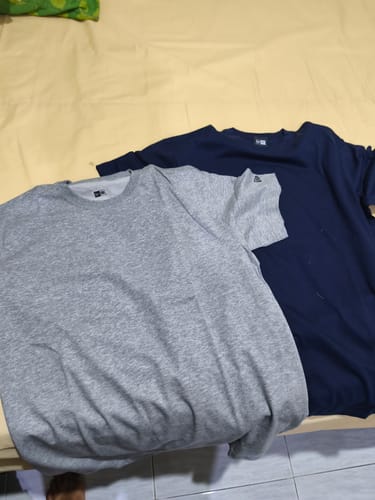 Customer photo review of Basic Cool Era Navy Short Sleeve T-Shirt
