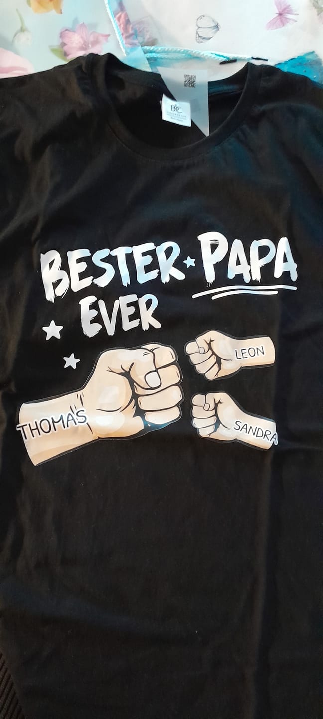 Customer photo review of Bester Papa Ever - Personalisiertes T-Shirt für Papa dunkel
