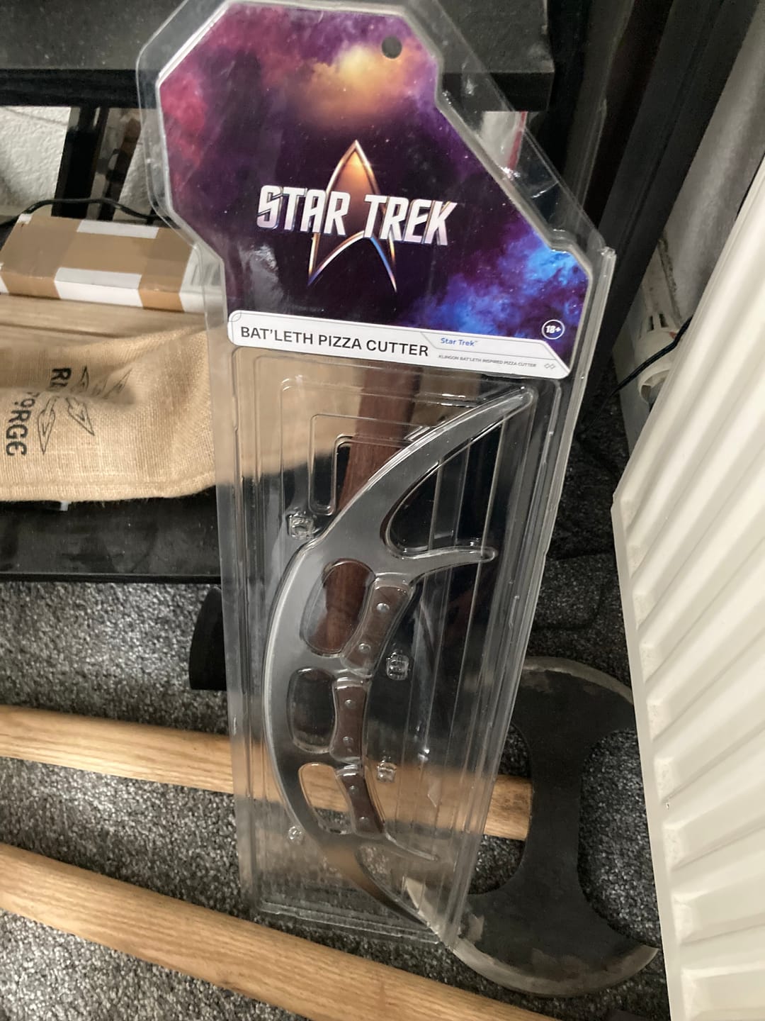 Customer photo review of Star Trek™ Bat'leth Pizza Cutter
