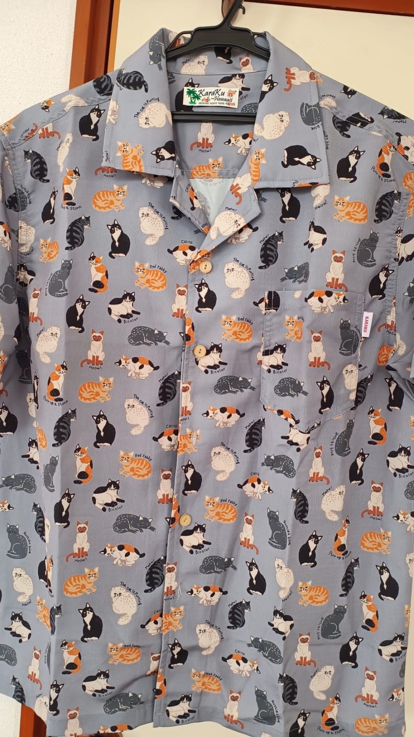 Customer photo review of 「ネコ図鑑」総柄プリントアロハシャツ