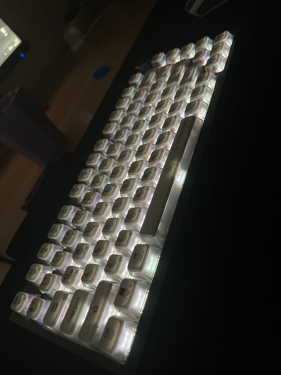 Customer photo review of Zenith Pro 8000 Hz Gasket Manyetik Oyuncu Klavyesi-Siyah