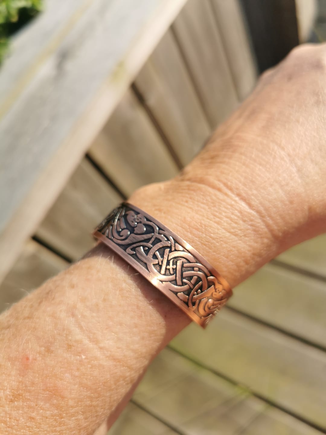 Customer photo review of Tibetischer Glücks Armreif aus Kupfer