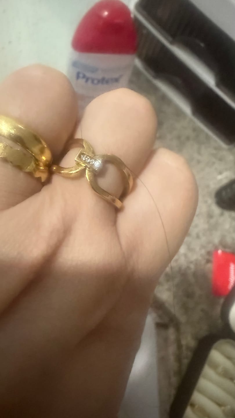 Customer photo review of Anel Ternura Banhado em Ouro 18k
