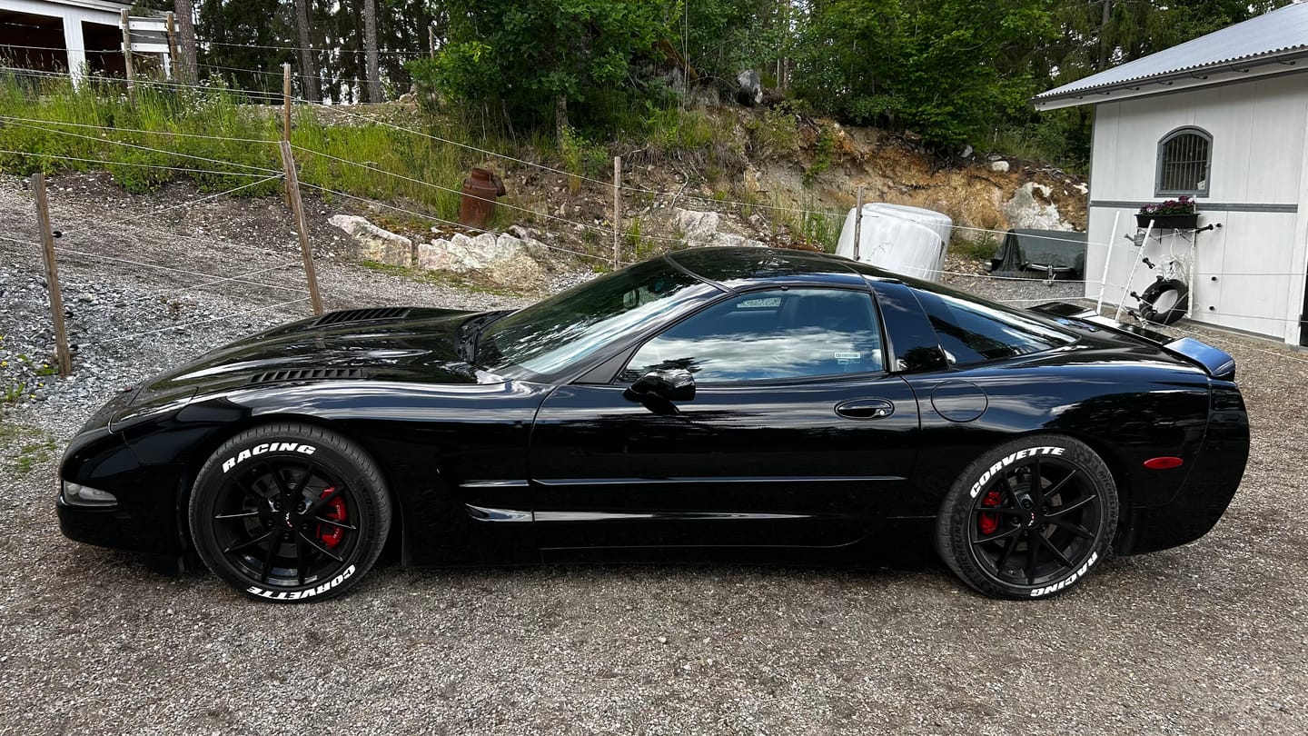 Customer photo review of Corvette C5 ZR1 Extended Rear Trunk Spoiler