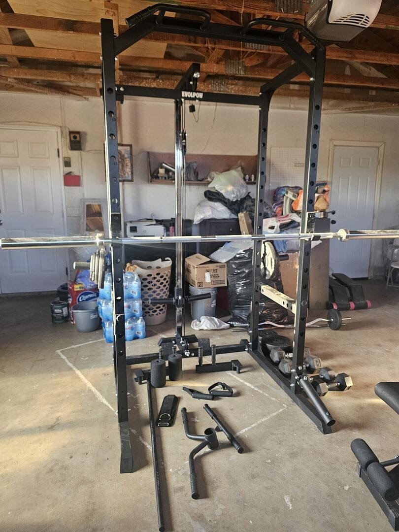 Customer photo review of EVOLPOW P2A Brute All-in-One Power Rack Home Gym - For Beginner