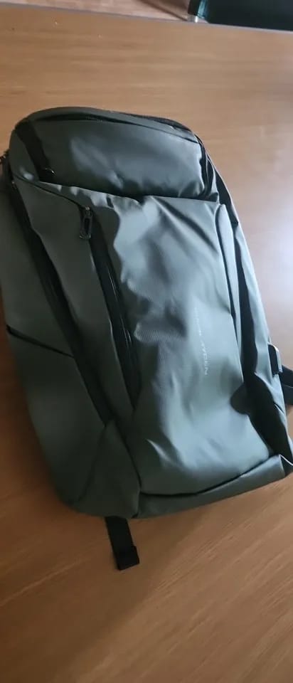 Customer photo review of Compacto Pro: MarkRyden Top Seller Futuristic Design Simple Large Capacity Daily Backpack