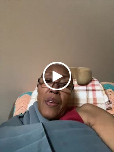 Customer video review of The North Face ® Ladies Skyline Full-Zip PLUS Tote Bag Combo