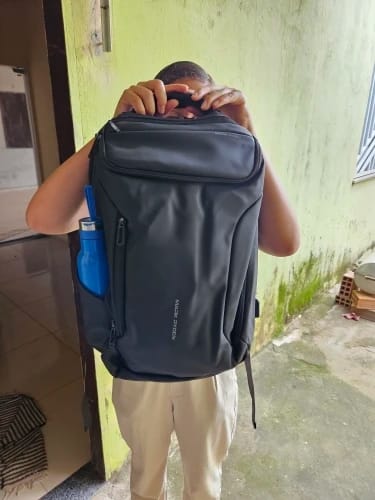 Customer photo review of Compacto Pro: MarkRyden Top Seller Futuristic Design Simple Large Capacity Daily Backpack