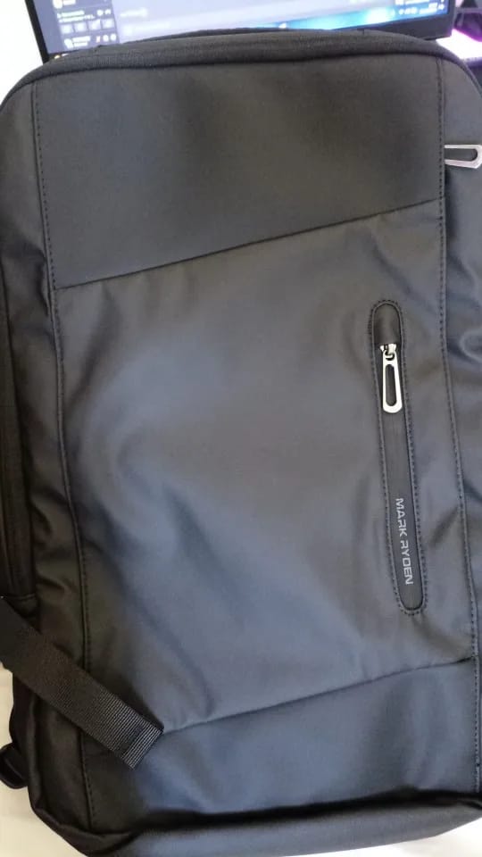Customer photo review of Expandos: Versatile Expandable Laptop Backpack For All-day Traveling