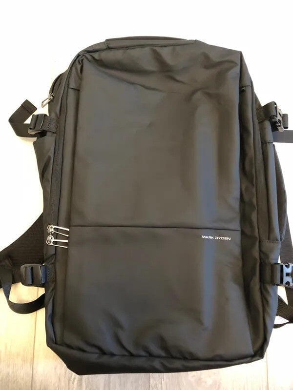 Customer photo review of Super: Business Trips Travel College Three-layer Main Pocket Backpack 40L