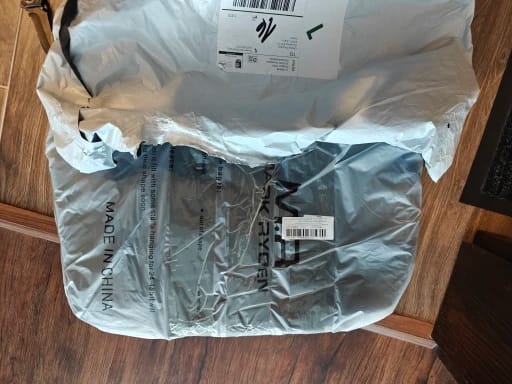 Customer photo review of Expandos: Versatile Expandable Laptop Backpack For All-day Traveling