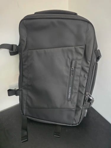 Customer photo review of Expandos: Versatile Expandable Laptop Backpack For All-day Traveling