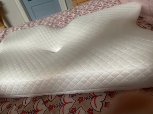 Customer photo review of Premium Anti-Snore Pillow™