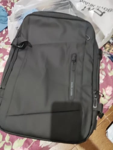 Customer photo review of Expandos: Versatile Expandable Laptop Backpack For All-day Traveling