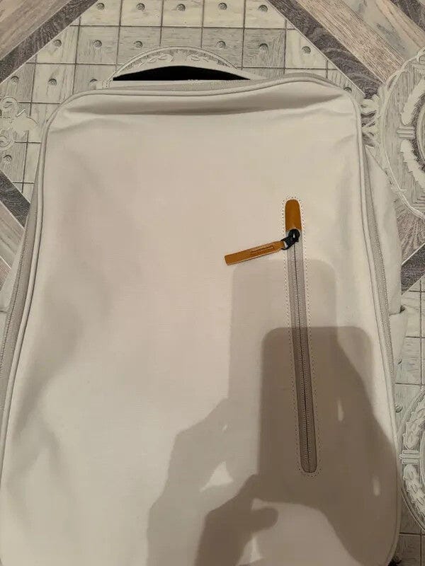 Customer photo review of Urbanity: City Commuter Oxford USB Port 17.3 inch Laptop Backpack