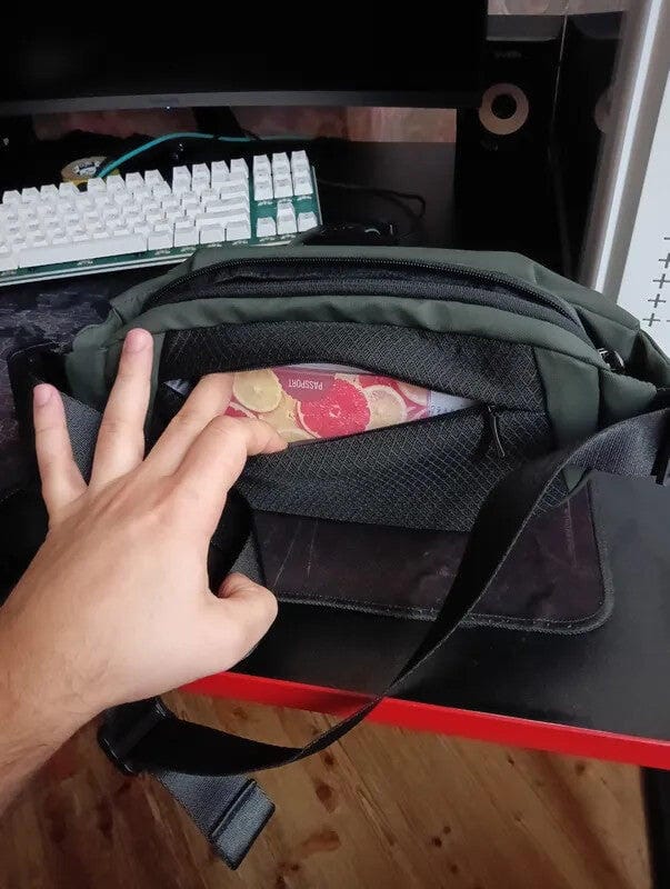 Customer photo review of Peiano: Oxford Material Elegant Lightweight Waterproof Crossbody Bag