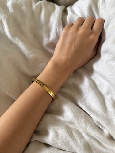 Customer photo review of STACK IT UP BRACELET - 18K GOLD-PLATED