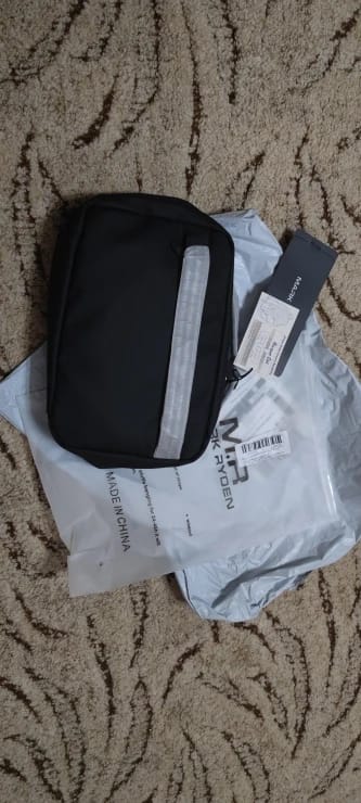 Customer photo review of Compact Size and Large Capacity Multi-Layer Paged Washbag