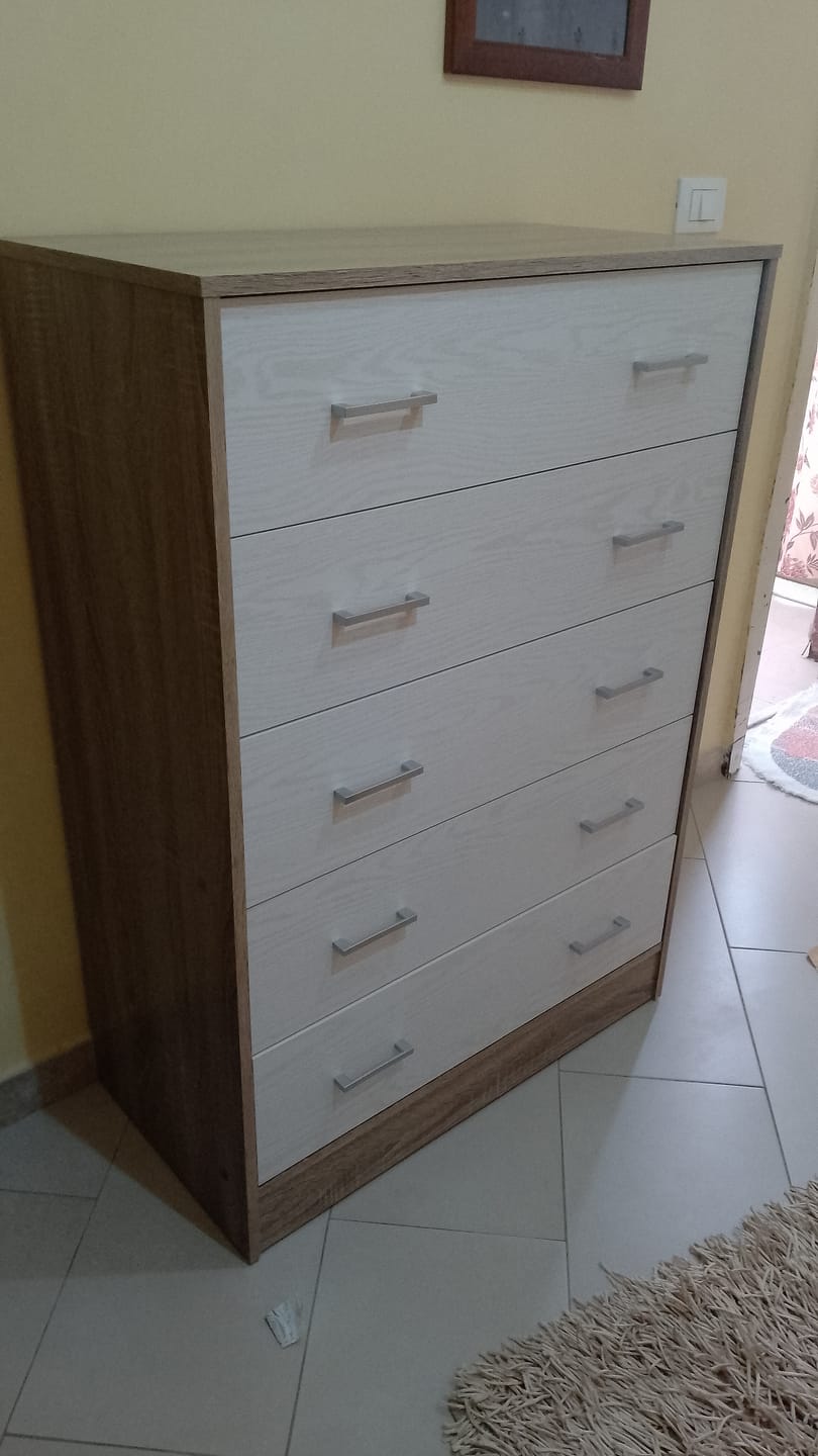Customer photo review of Cassettiera con 5 cassetti in rovere nordico e bianco alpes