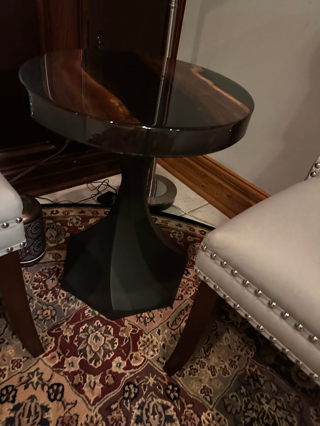 Customer photo review of End Table Base 217 Lithe 20H Modern Tulip Design