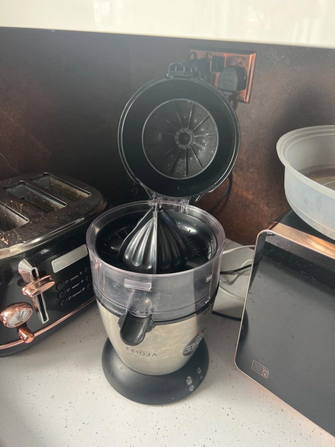 Customer photo review of f900 Automatic Citrus Juicer