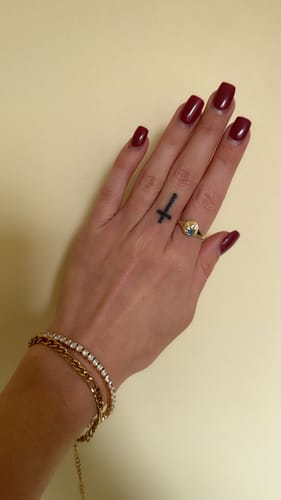 Customer photo review of Created Sapphire Signet Ring in 9ct Yellow Gold